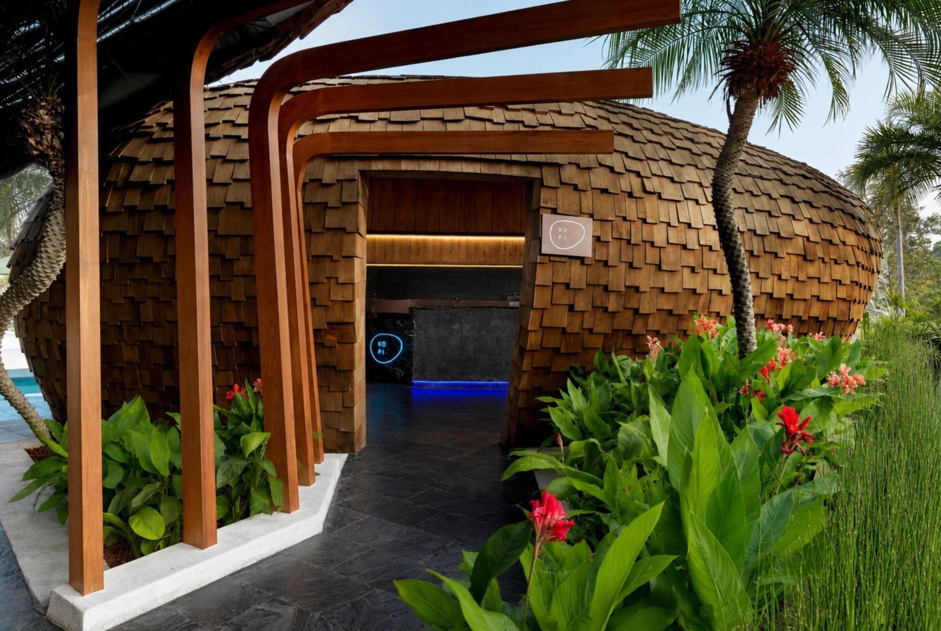 Cocktail bar