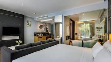 Studio Suite, 1 King Bed, Non Smoking, Pool Access | In-room safe, desk, laptop workspace, blackout drapes