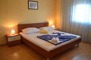 Apartment, 2 Bedrooms (3) | 2 bedrooms, desk, rollaway beds, free WiFi - Apartments Gavacic (Rab)