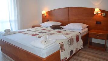 Departamento familiar (1) | 2 habitaciones, escritorio, camas extra y wifi gratis