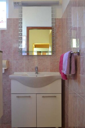 Apartment, 2 Bedrooms (2) | Bathroom - Apartments Gavacic (Rab)