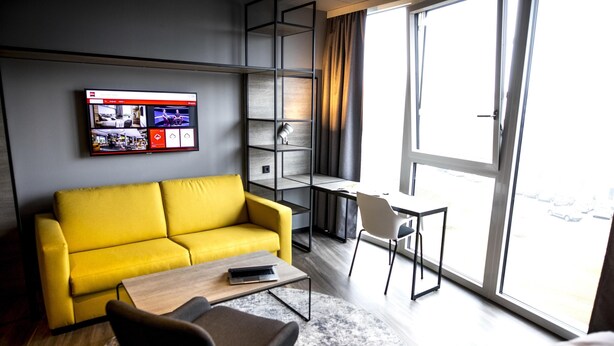 Desk, laptop workspace, soundproofing, WiFi (free) - Ibis Wels (Wels)