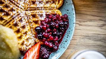 Daily buffet breakfast for a fee