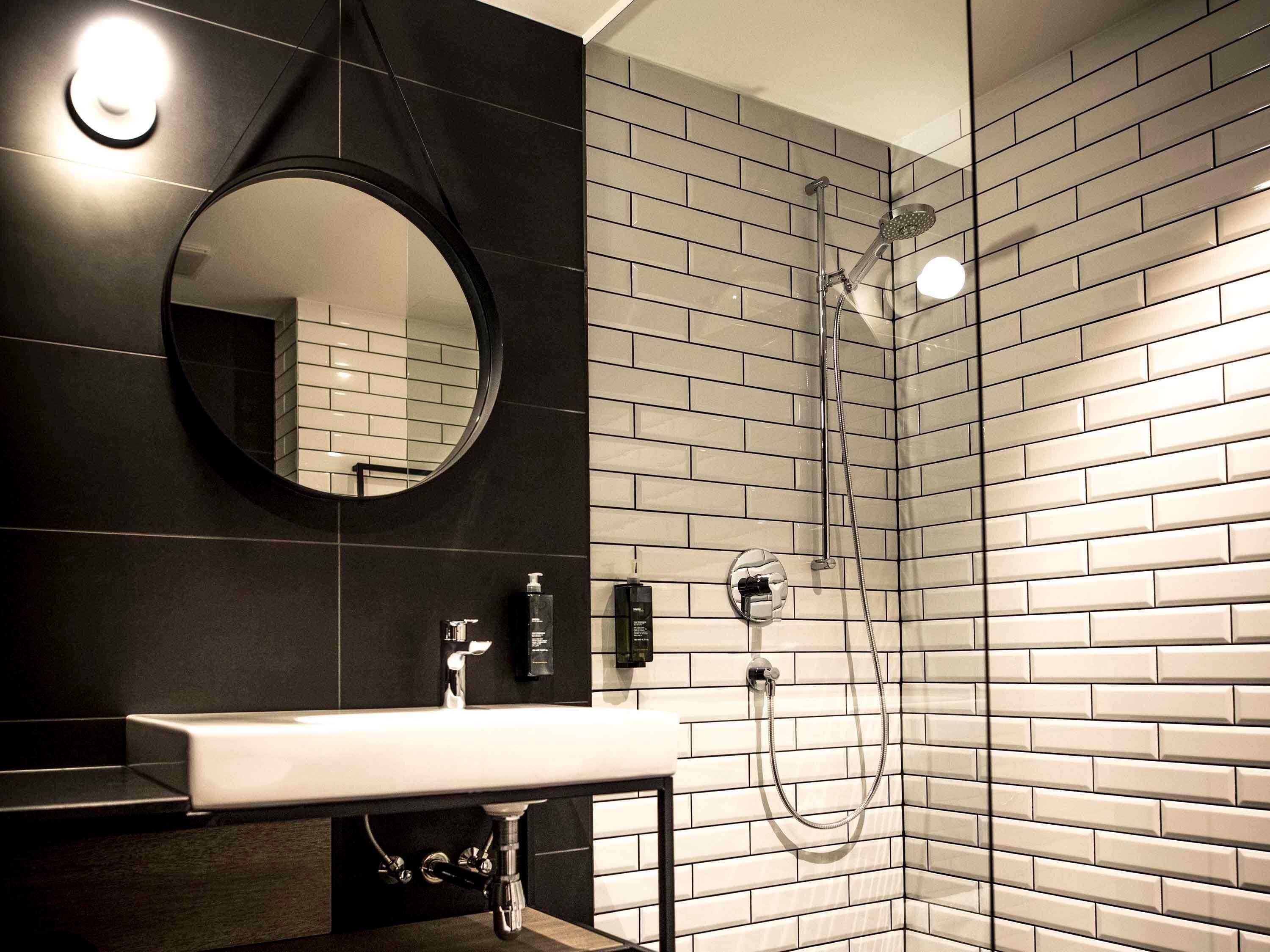 standard room, 2 single beds (new sleep comfort concept) | desk, laptop workspace, soundproofing, free wifi