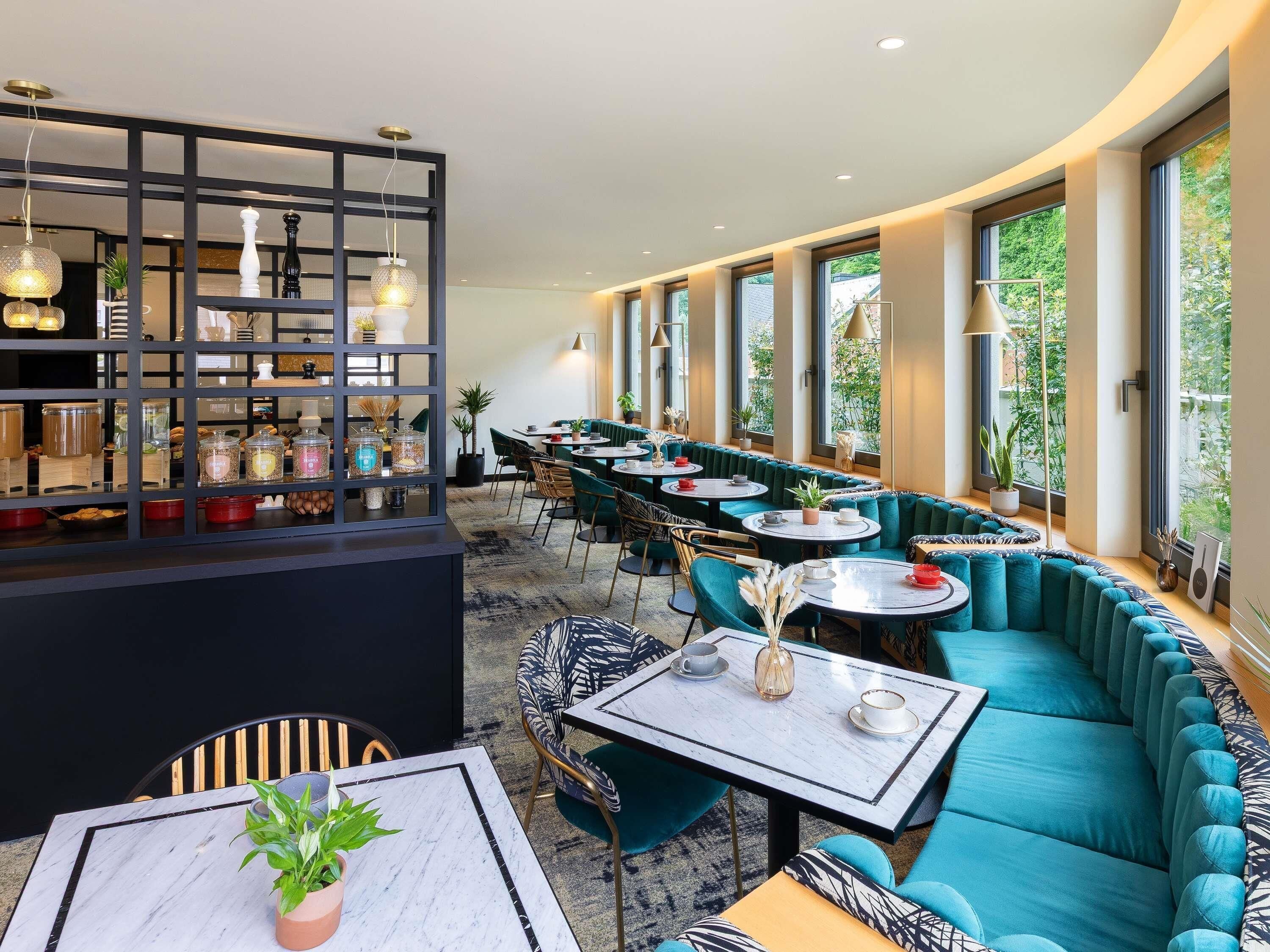 daily buffet breakfast (eur 21 per person)