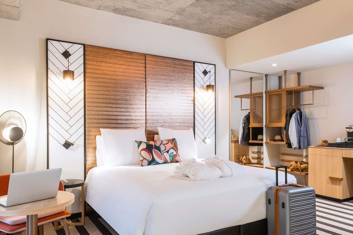 Privilege, Room, 1 Double Bed | In-room safe, individually decorated, individually furnished
