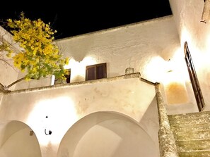 Exterior - La corte dei mille (Presicce-Acquarica)