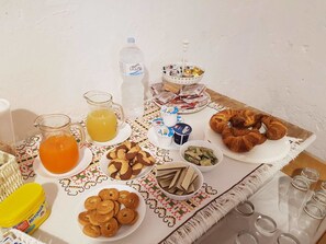 뷔페 아침 식사