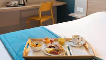Daily buffet breakfast (EUR 12.90 per person)