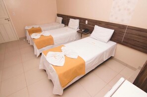 Minibar, free WiFi, bed sheets