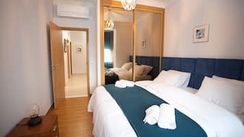 2 bedrooms, soundproofing, iron/ironing board, internet