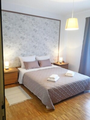 2 bedrooms, Internet, bed sheets