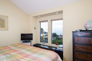 3 chambres, bureau, Wi-Fi gratuit, draps fournis