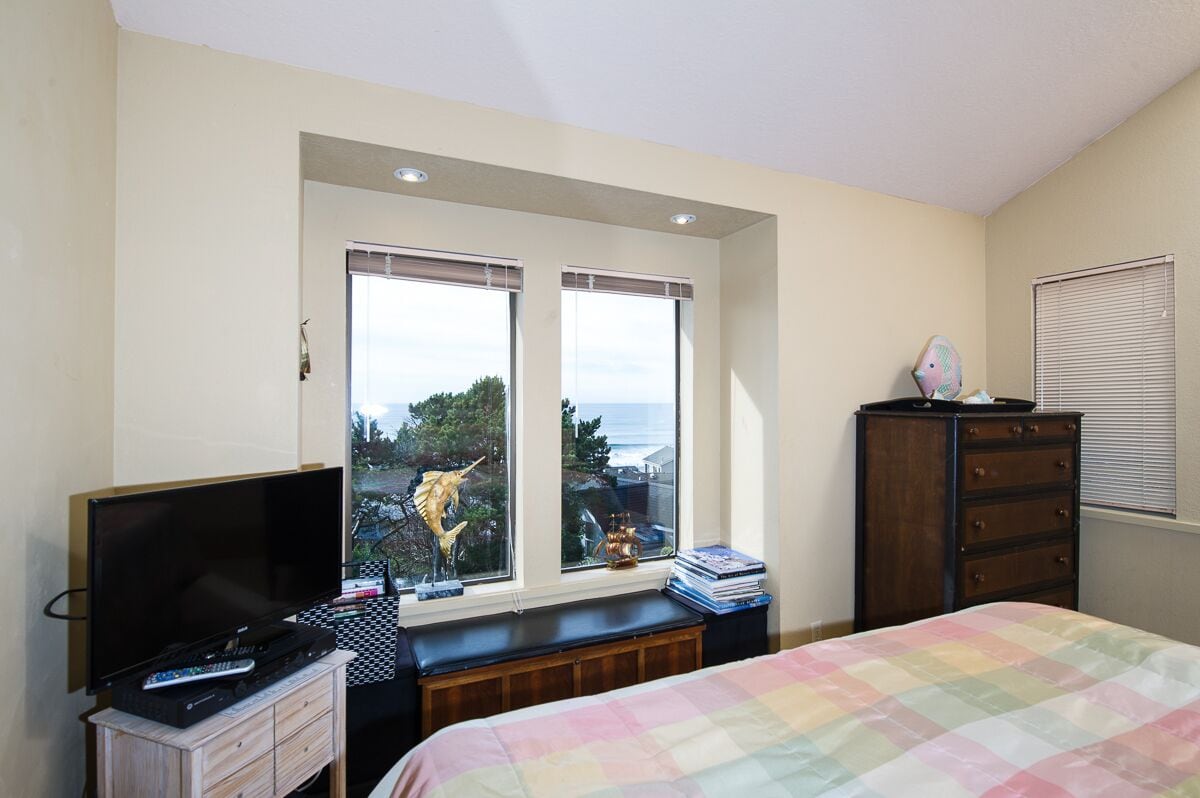 3 sovrum, skrivbord, gratis wi-fi och sängkläder