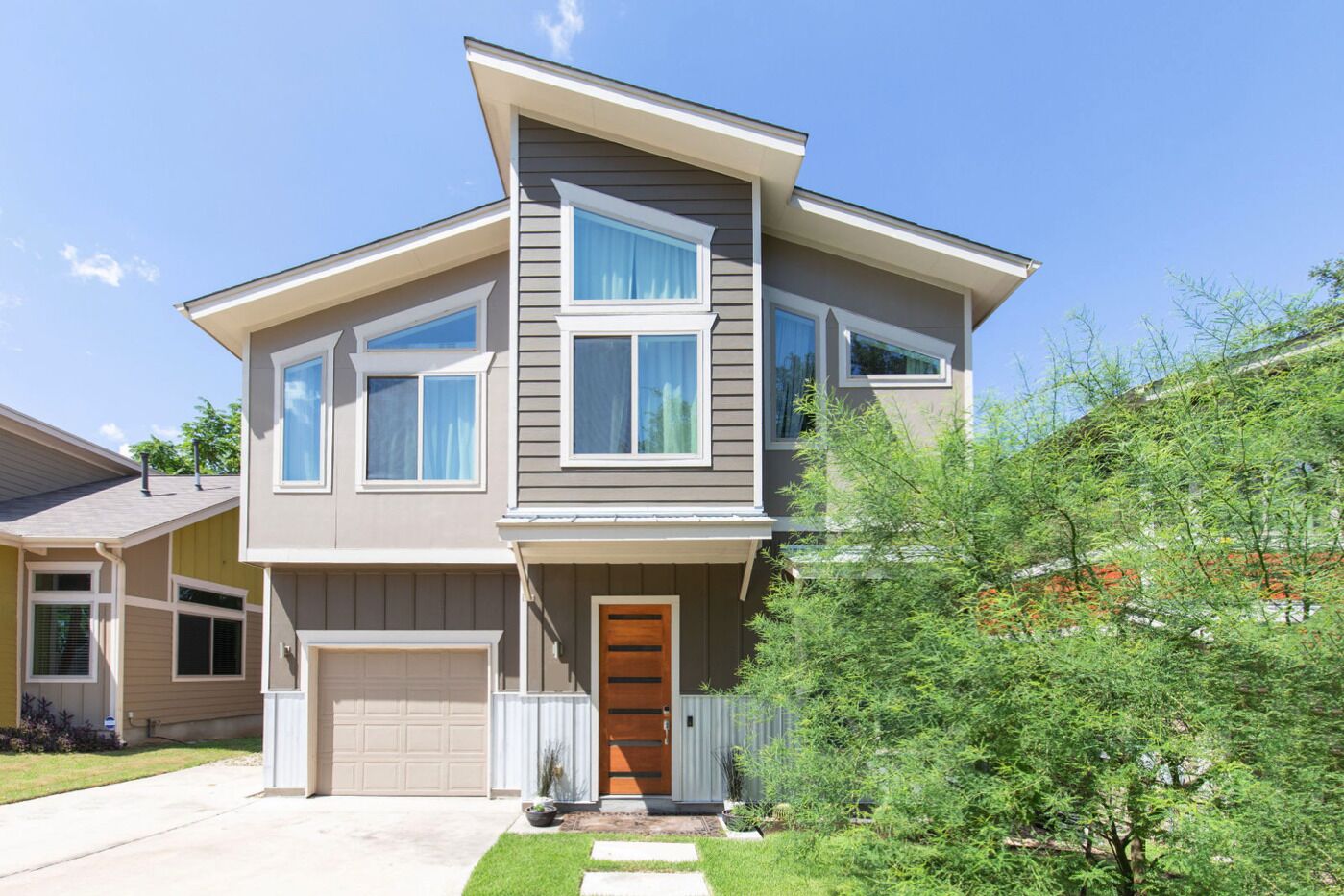 Luxury Home Close to Downtown for 30day+ Rent!!