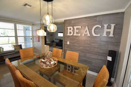 ☀️Newly remodeled! Comfy vacation home not far from the beach!