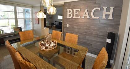 ☀️Newly remodeled! Comfy vacation home not far from the beach!