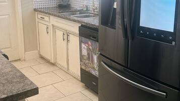 Microwave, stovetop, dishwasher