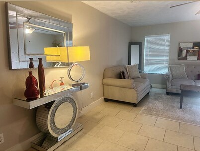 Charming home in sugarland