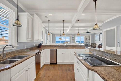 Large Home w Private Heated Pool and Ocean Views