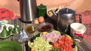 Desayuno típico de la región gratuito y diario