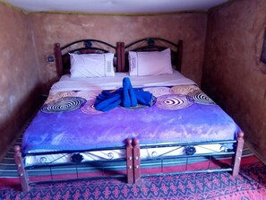 Double Room | Bed sheets - Bivouac Azoul (M'Hamid El Ghizlane)