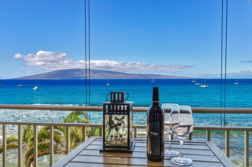 Unglaublicher Meerblick, direkt am Meer 4. Stock Wohnung mit AC, zu Fuß zum Strand