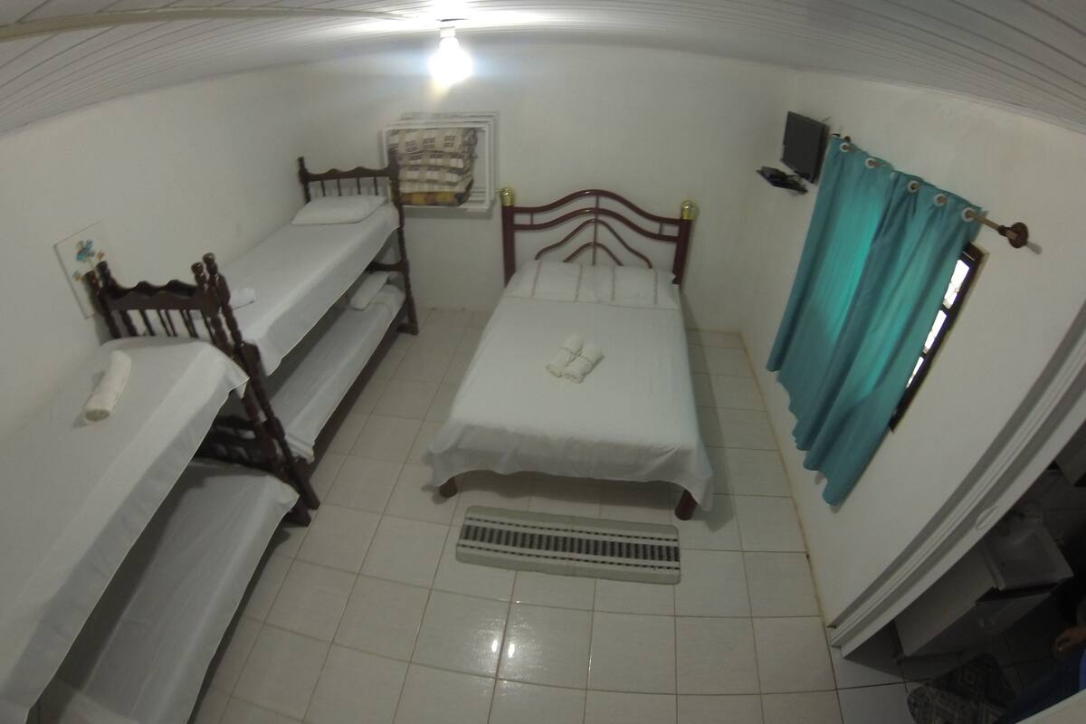 1 habitación, wifi gratis y ropa de cama