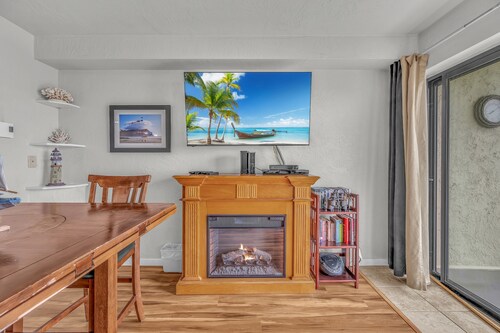 Enjoy the Prom from this beautiful oceanfront condo in the heart of Seaside!