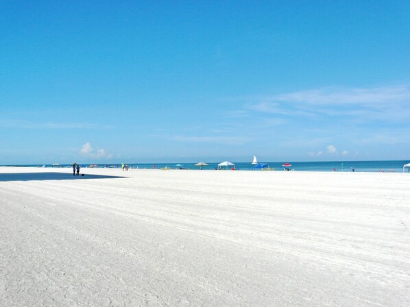 Condo, 1 King Bed with Sofa bed (Idyllic inland condo with pool and be) | Beach | Beach nearby