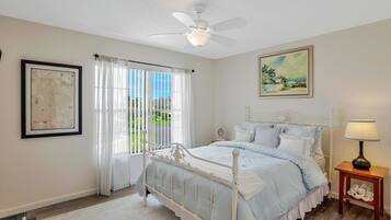 Kondominium, Beberapa Tempat Tidur (Relaxing townhome condo with pool nea) | 2 kamar tidur