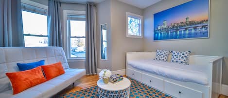 12 habitaciones, tabla de planchar con plancha y wifi gratis