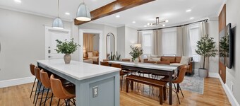 12BR World Cup Compound Near Downtown Boston Backyard Walk to Train