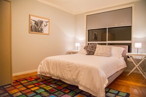 4 soverom, strykejern/-brett, wi-fi (inkludert) og sengetøy