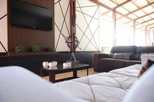 Interior detail - Ubaense Plaza Hotel (Uba)