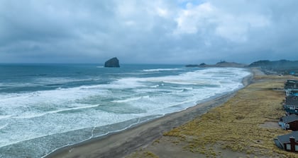 Beachfront Home, on the Sand and Pet Friendly!