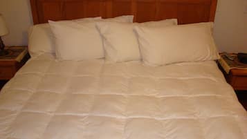 Townhome | Iron/ironing board, free WiFi, bed sheets