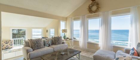 Smart TV, chimenea, reproductor de DVD