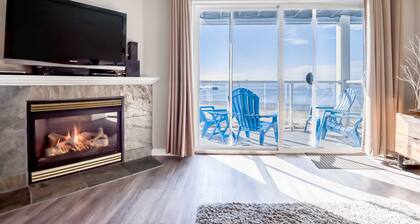 Enjoy Bayfront Views from this Affordable 1 Bedroom Condo in the Taft District