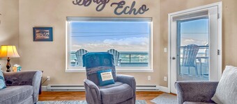 Experience this beautifully modern condo with great views of Depoe Bay!