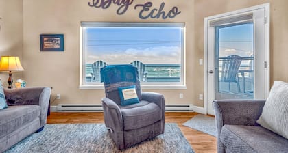 Experience this beautifully modern condo with great views of Depoe Bay!