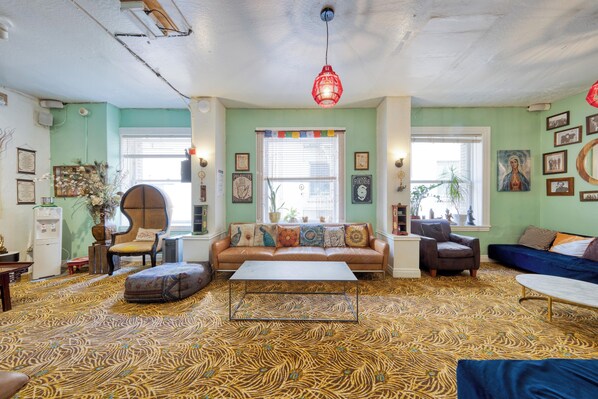 Lounge - HI San Francisco Downtown Hostel (San Francisco)