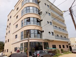 Exterior - SOLEIL PARADISE SENEGAL (Sicap-Liberté)