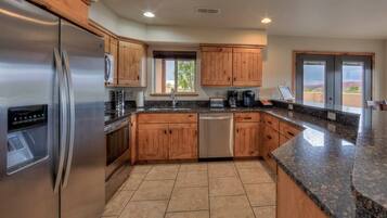 Townhome | Private kitchen