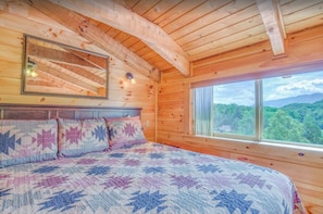 1 bedroom, iron/ironing board, free WiFi, bed sheets - Mount LeConte Views, Genuine Log Cabin, Hot Tub, Easy Access Near Town, Fire Pit (Gatlinburg)