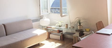 Music library, stereo