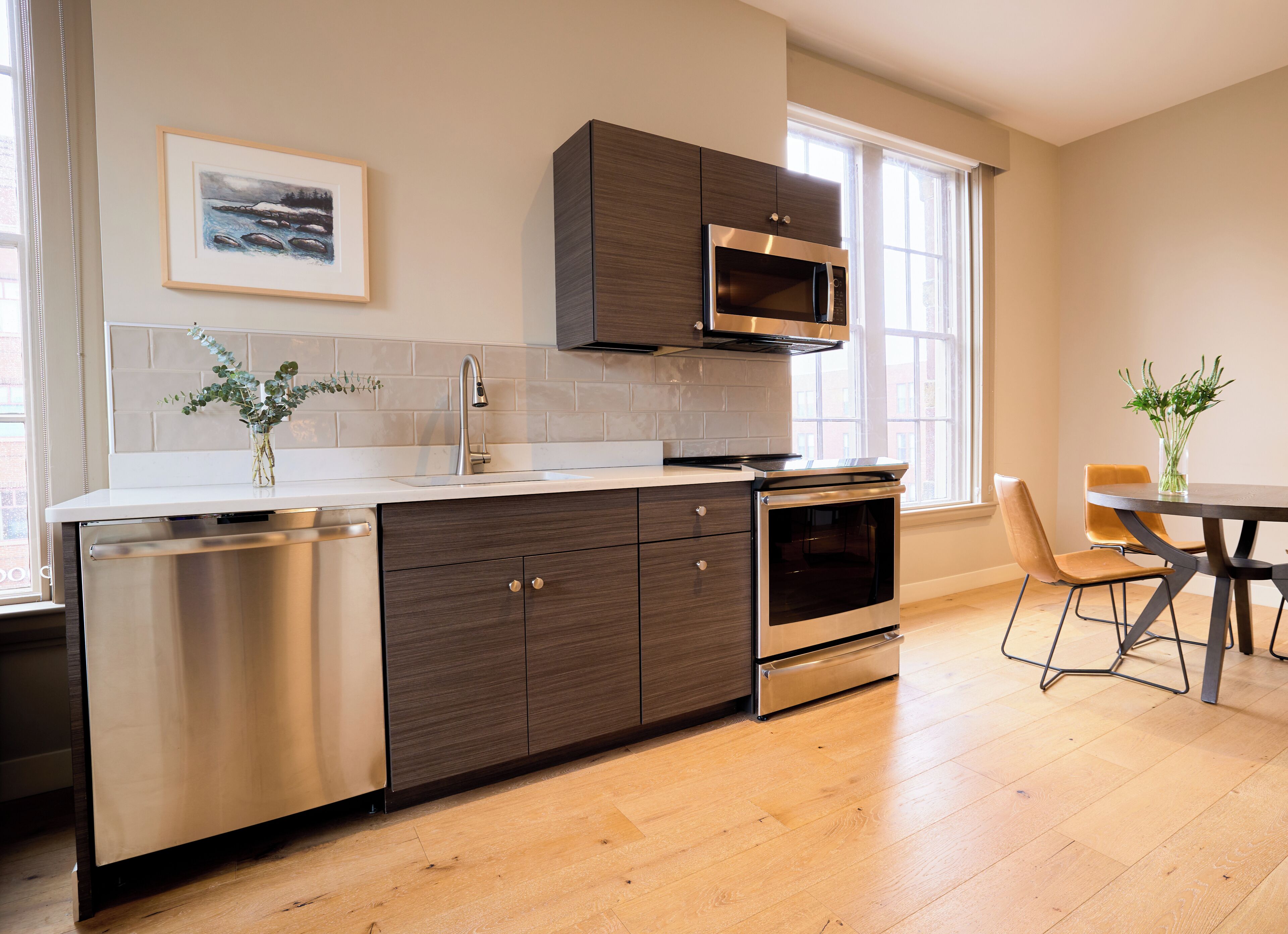 Loft, 2 Bedrooms | Private kitchen | Full-size fridge, microwave, oven, stovetop