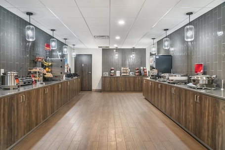 Free daily full breakfast