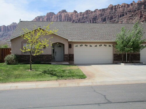 Tierra Del Sol 2 by MoabCondos4Rent