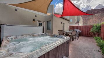 Townhouse Premier | Sauna